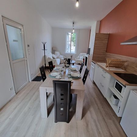 L Essentiel Gite Pour 6 Personnes Sireuil  Exteriér fotografie